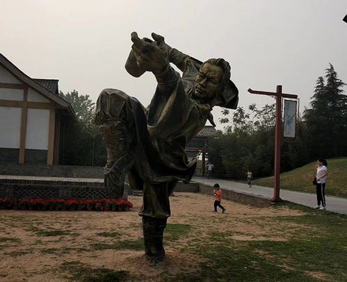 合肥瑞天雕塑艺术公司 图 水上乐园假山 合肥假山